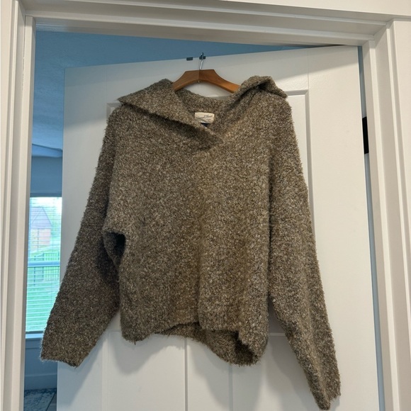 Universal Thread Brown Vneck collard sweater - Picture 1 of 5